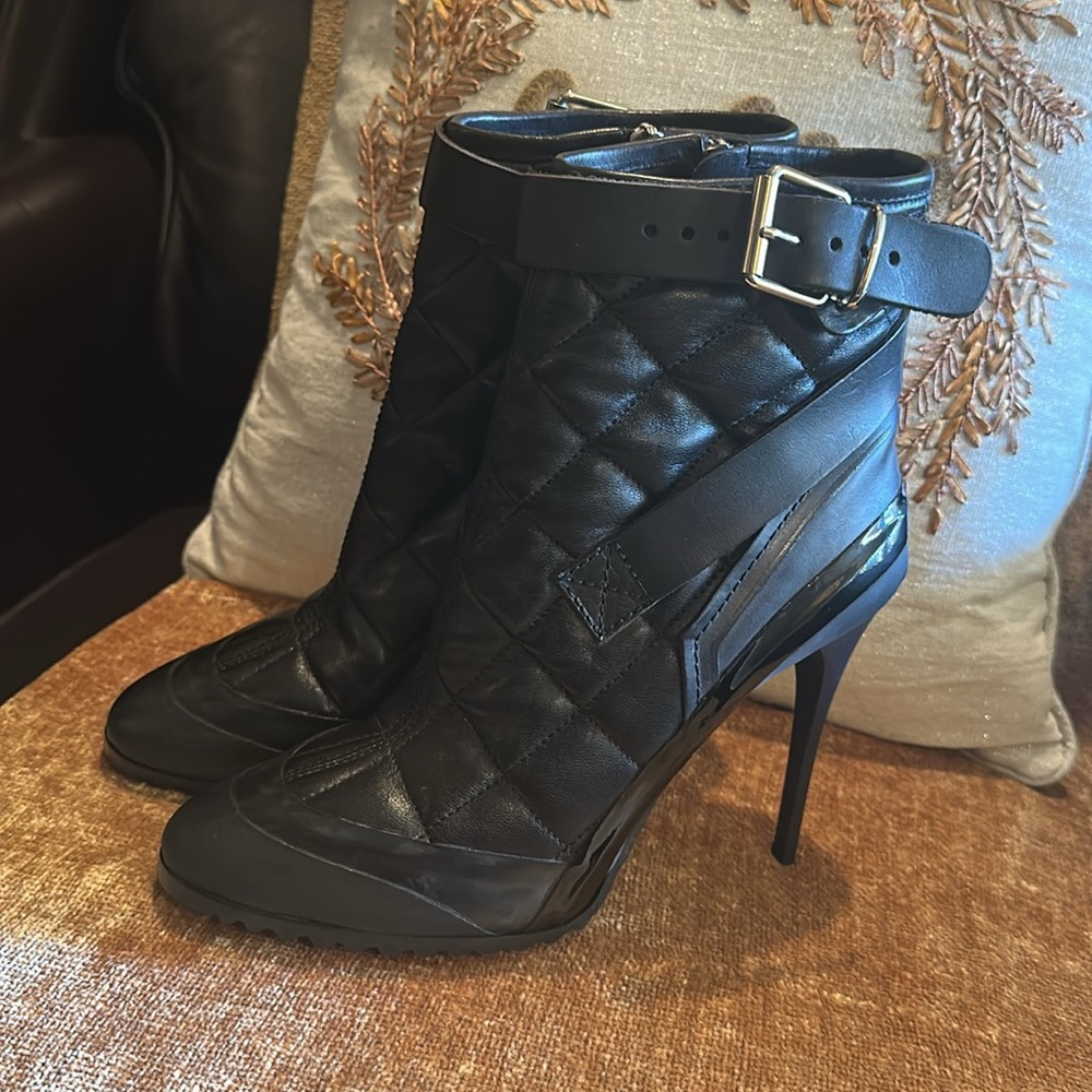 Burberry Brit Beverly Booties size Eur 39.5